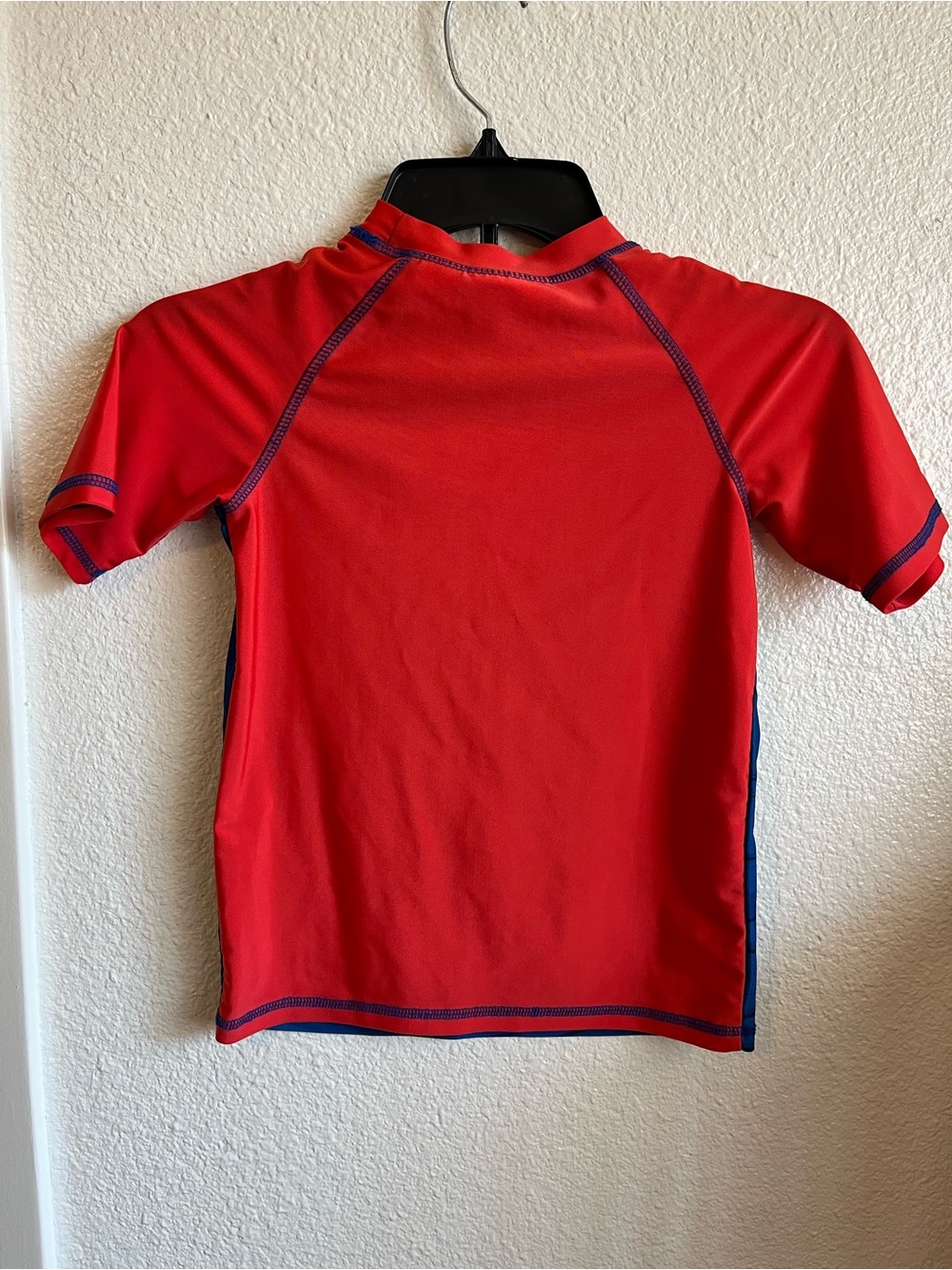 Pokémon Rashguard - Picture 2 of 3
